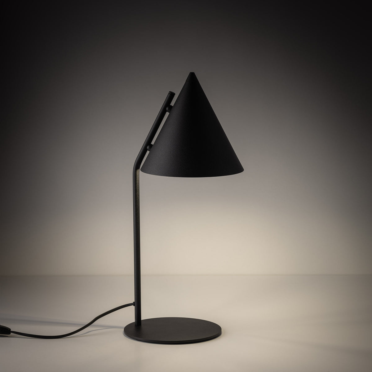 Cono Black Table Lamp