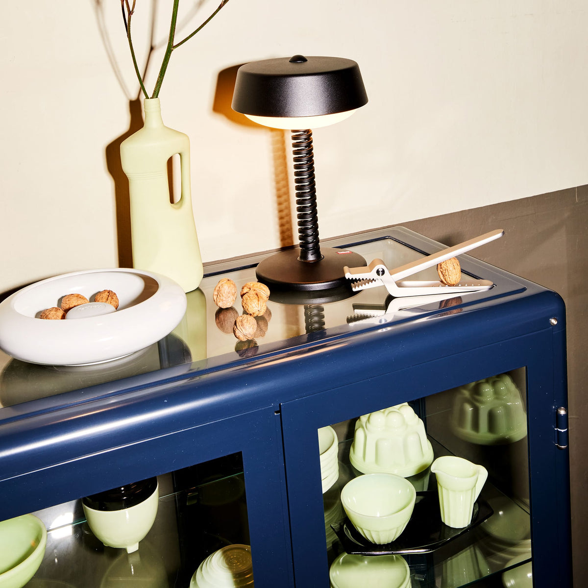 Bellboy Cordless Table Lamp