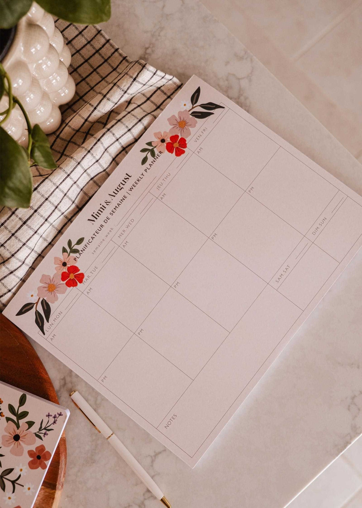 Flower Bomb Weekly Planner