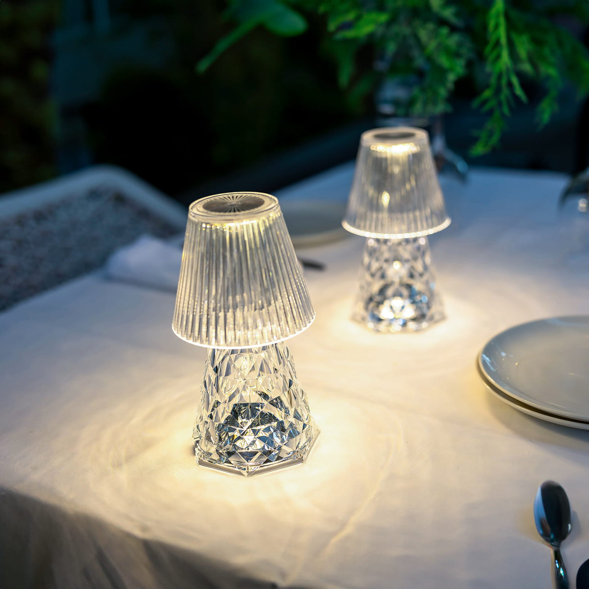 Lola Lux Cordless Table Lamp