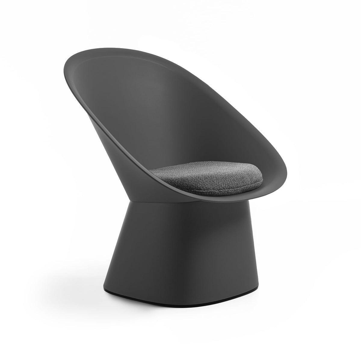 Sensu Indoor/Outdoor Lounge Chair