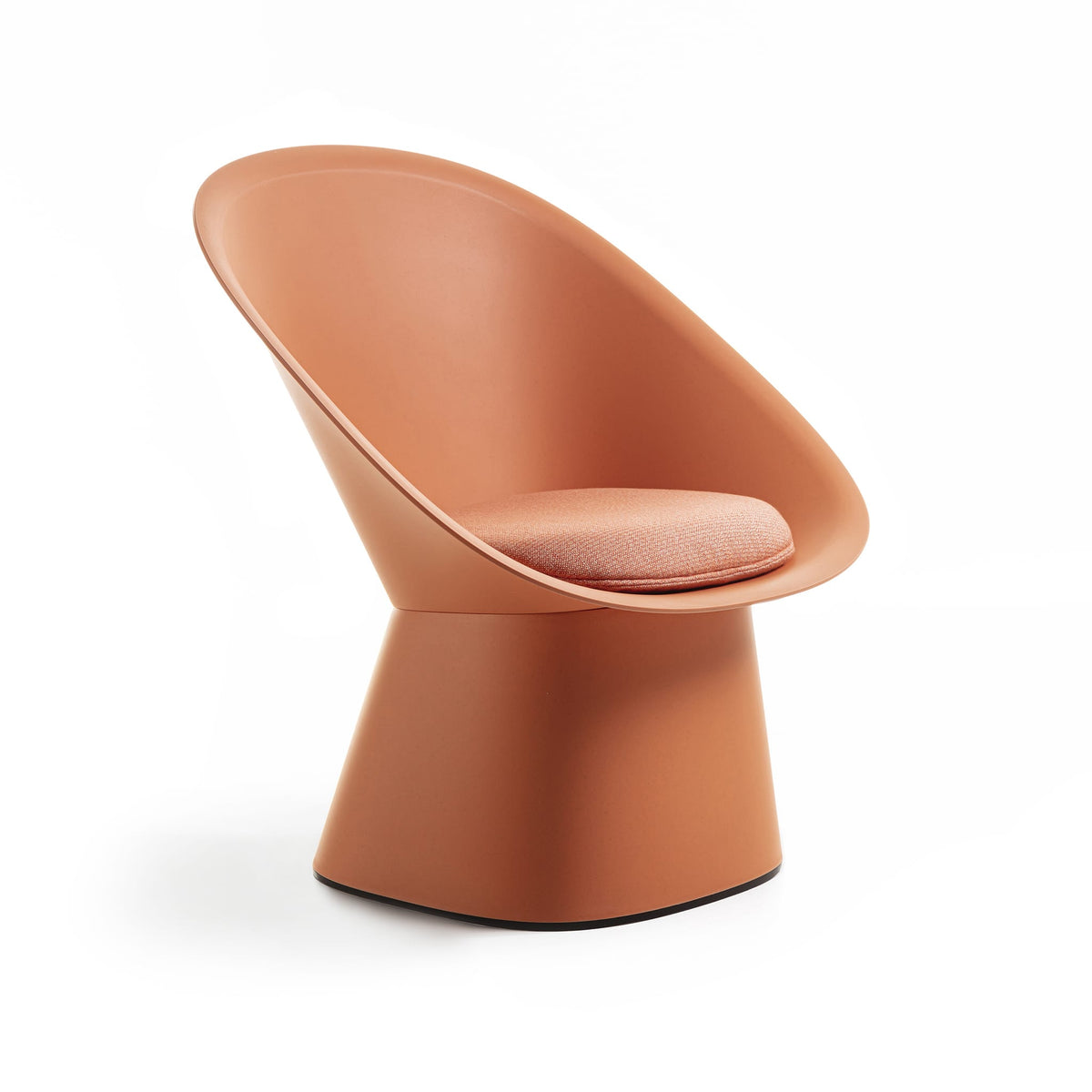 Sensu Indoor/Outdoor Lounge Chair