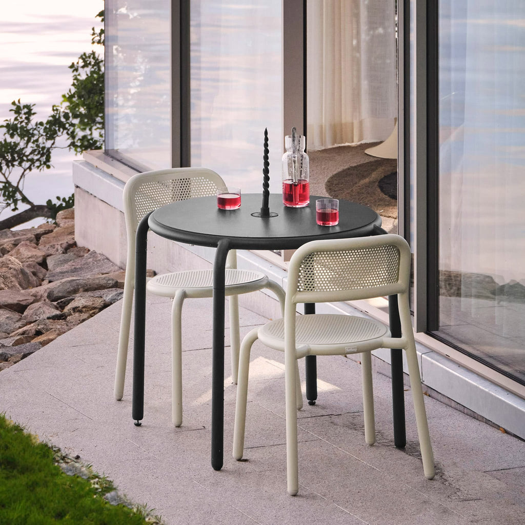 Toní Bistreau Round Bistro Table