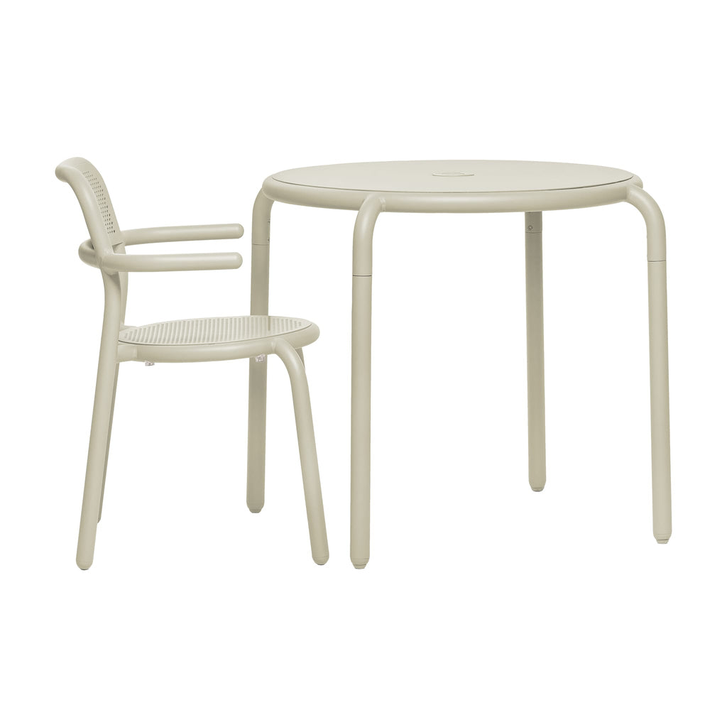 Toní Bistreau Round Bistro Table