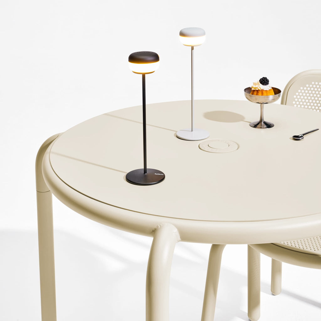 Toní Bistreau Round Bistro Table