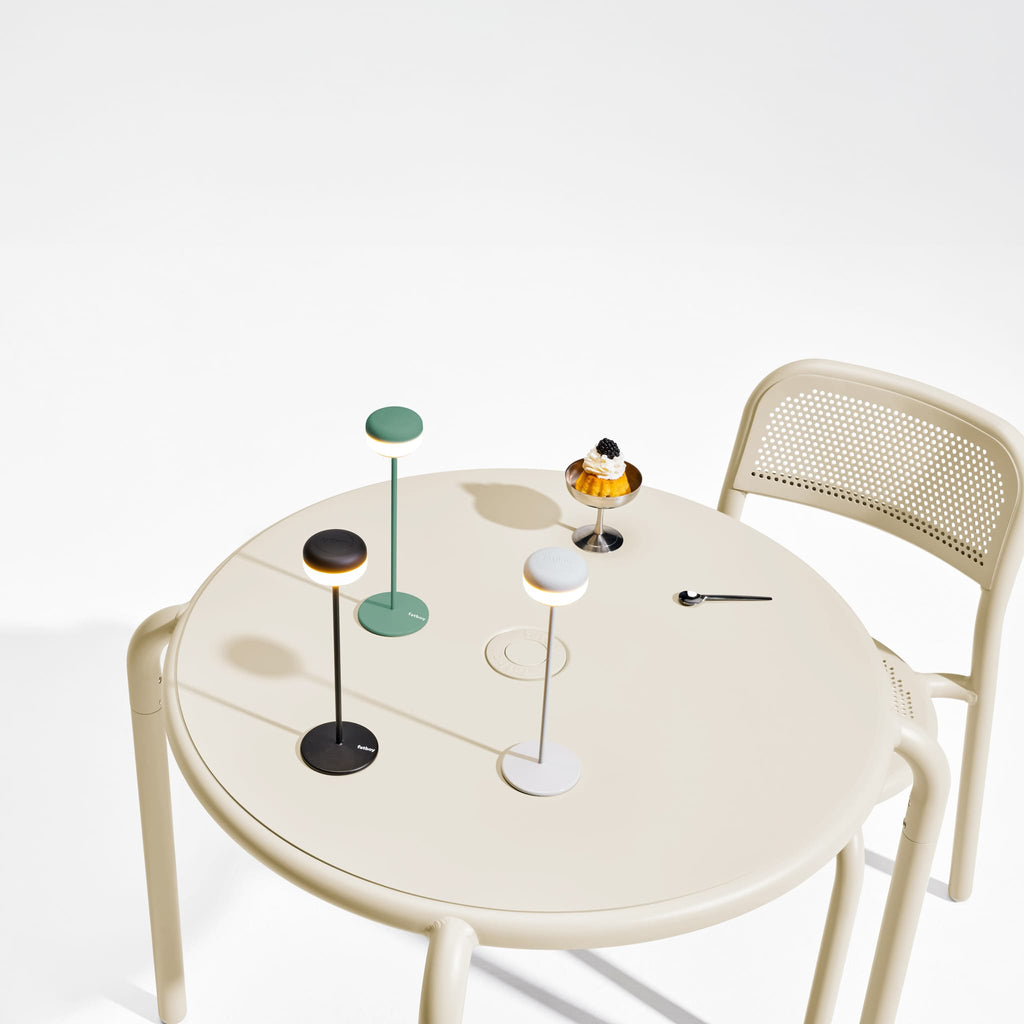 Toní Bistreau Round Bistro Table
