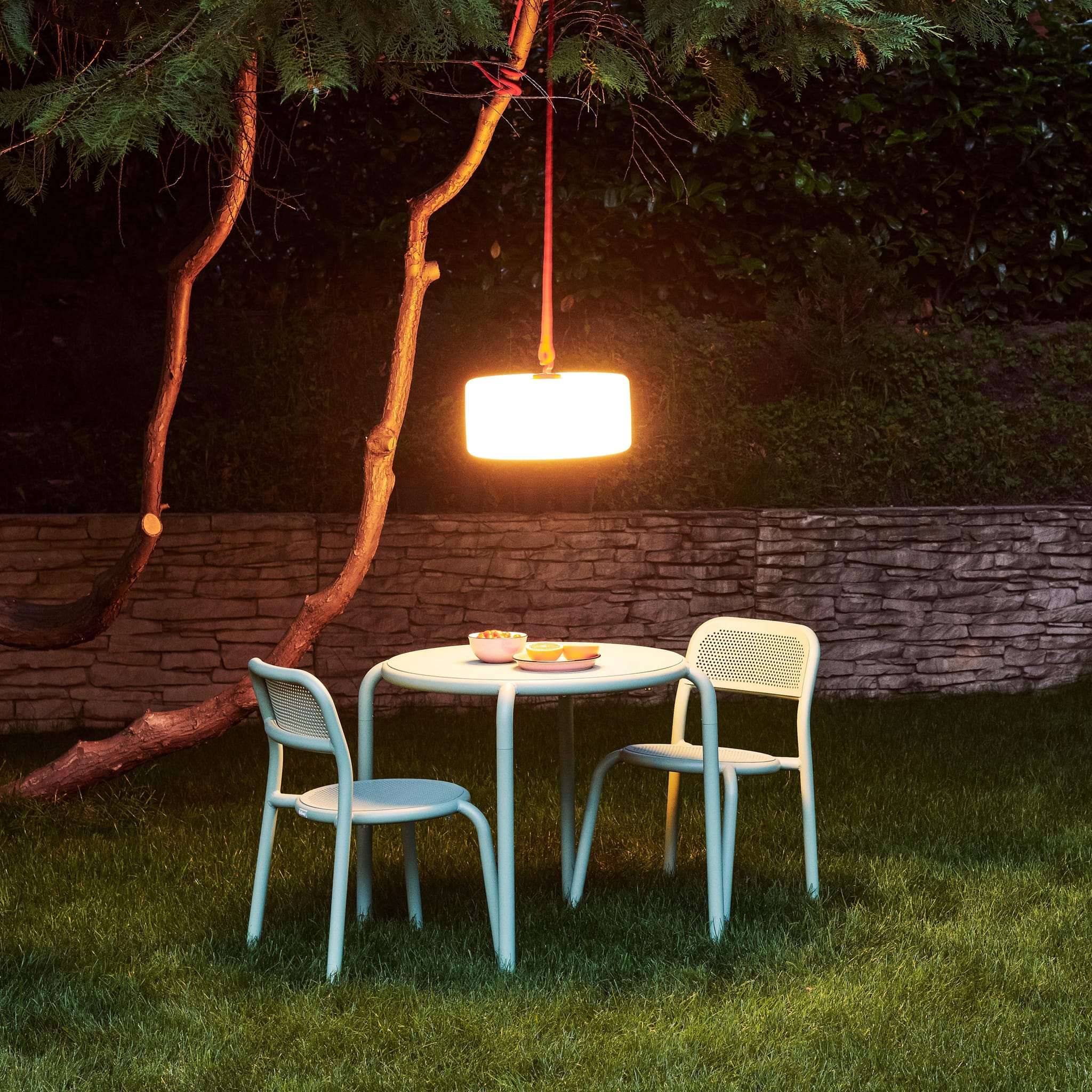 Toní Bistreau Round Bistro Table