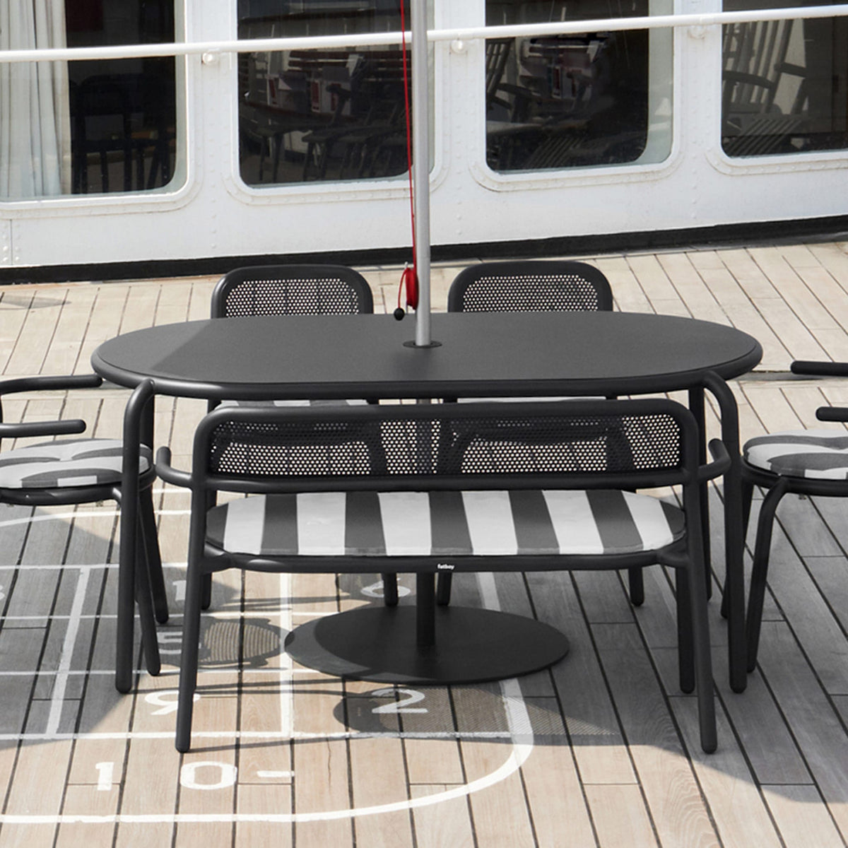 Toní Tavolo 6-Seater Outdoor Table
