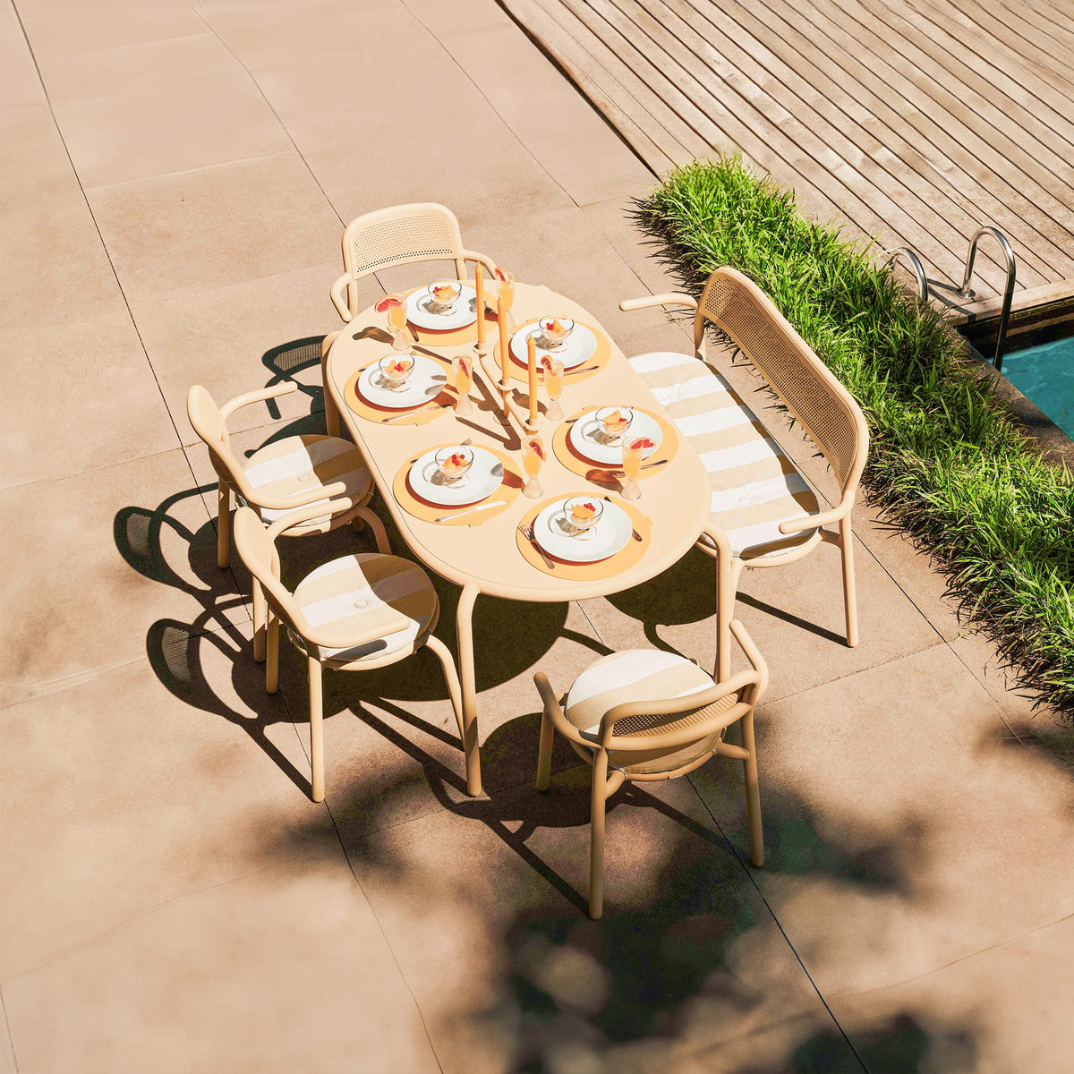 Toní Tavolo 6-Seater Outdoor Table