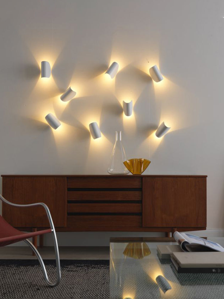 Creative Bedside Table Lamp – Modern Iron Nightstand Light for Bedroom & Living Room with E27/E14 LED